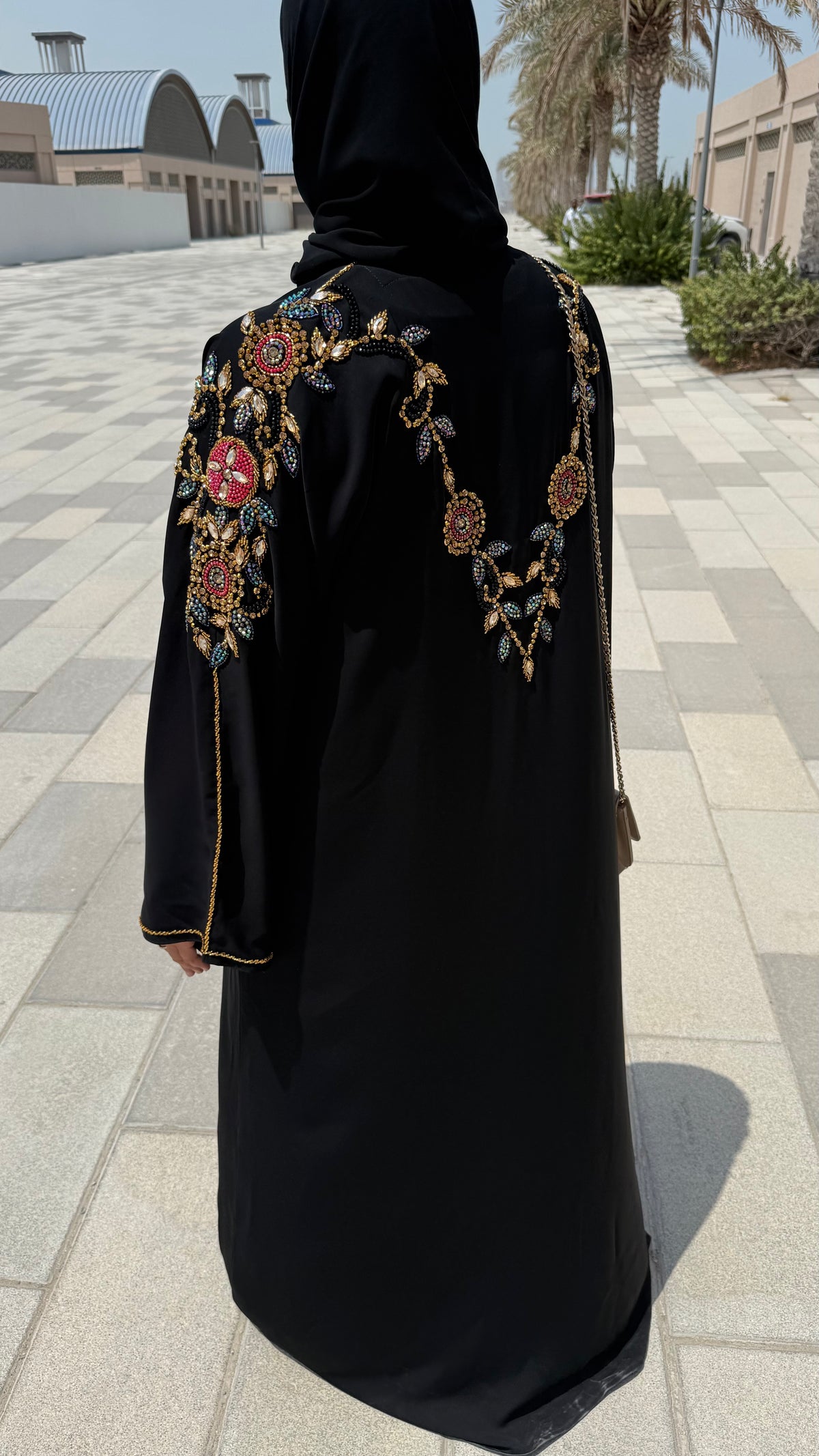 Abaya Noor – Crimson Royale