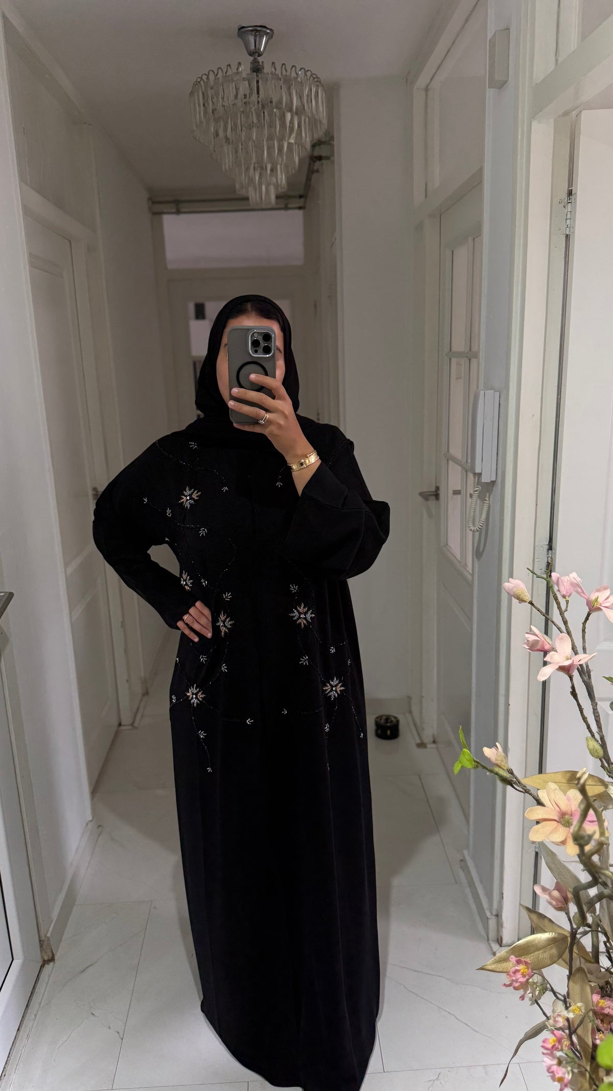 Abaya Malak – Lunar Noir