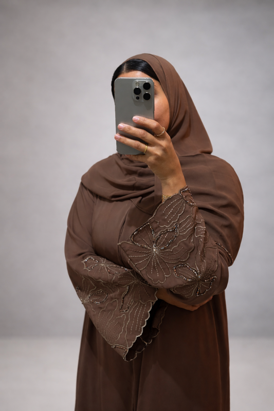 Abaya Amina – Mocha Embroidery