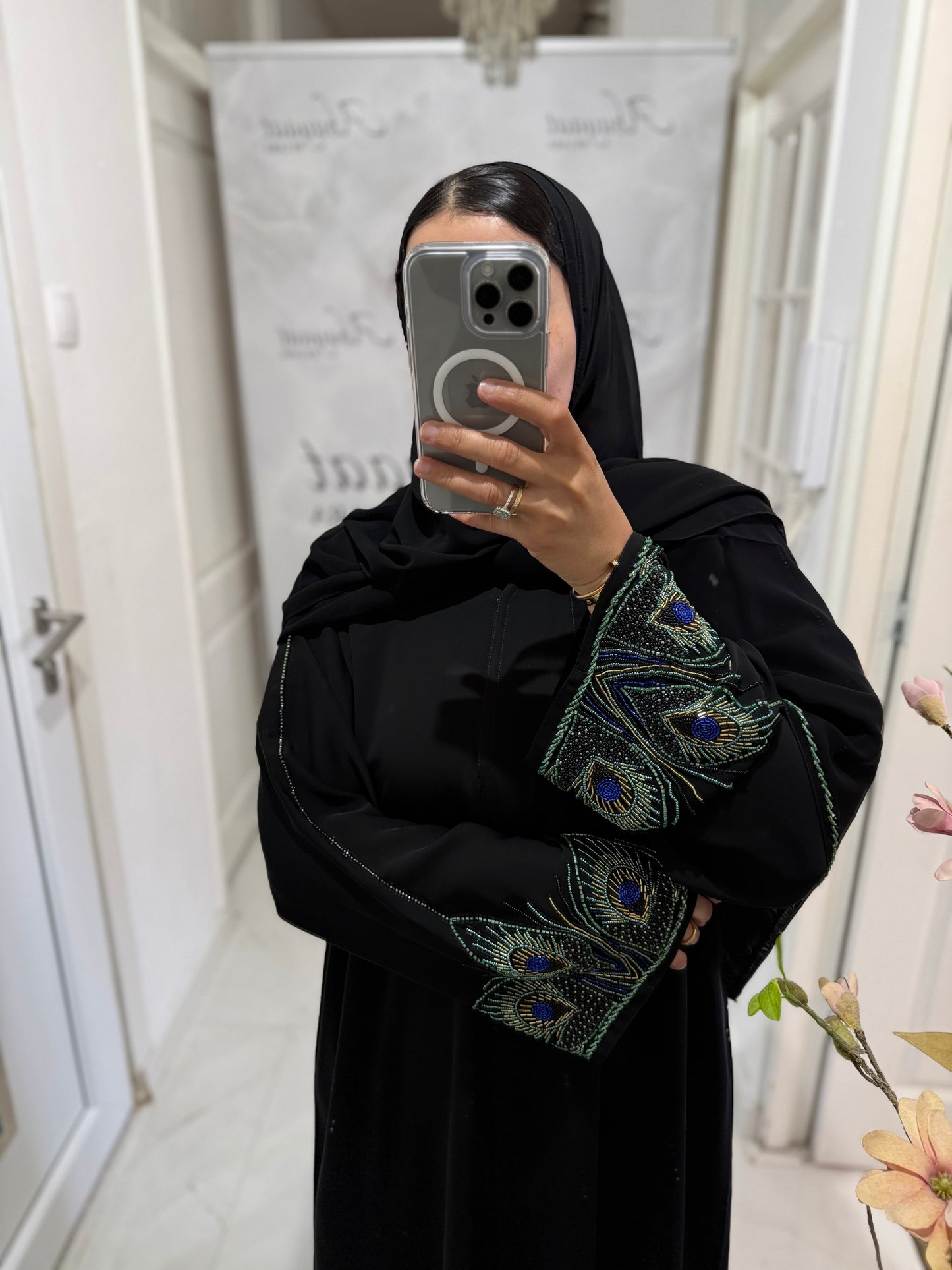 Abaya Zahra – Smaragd Parelhoen
