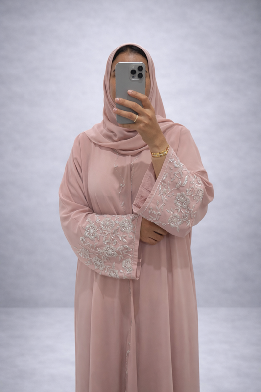 Abaya Lina – Soft Pink Embroidery