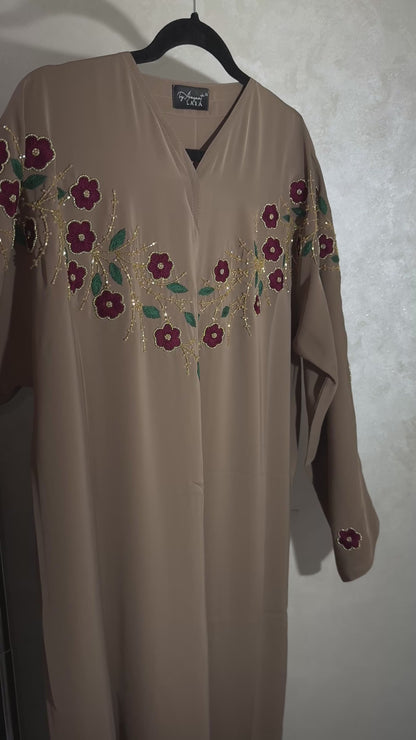 Abaya Mariam – Taupe Floral Embroidery
