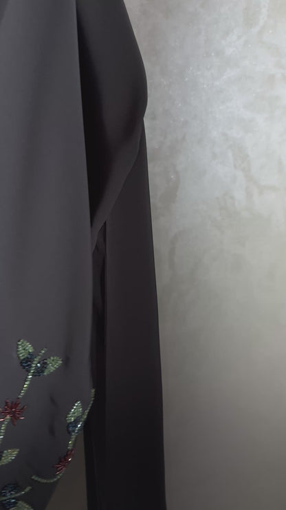 Abaya Zahra – Grey Red Embroidery